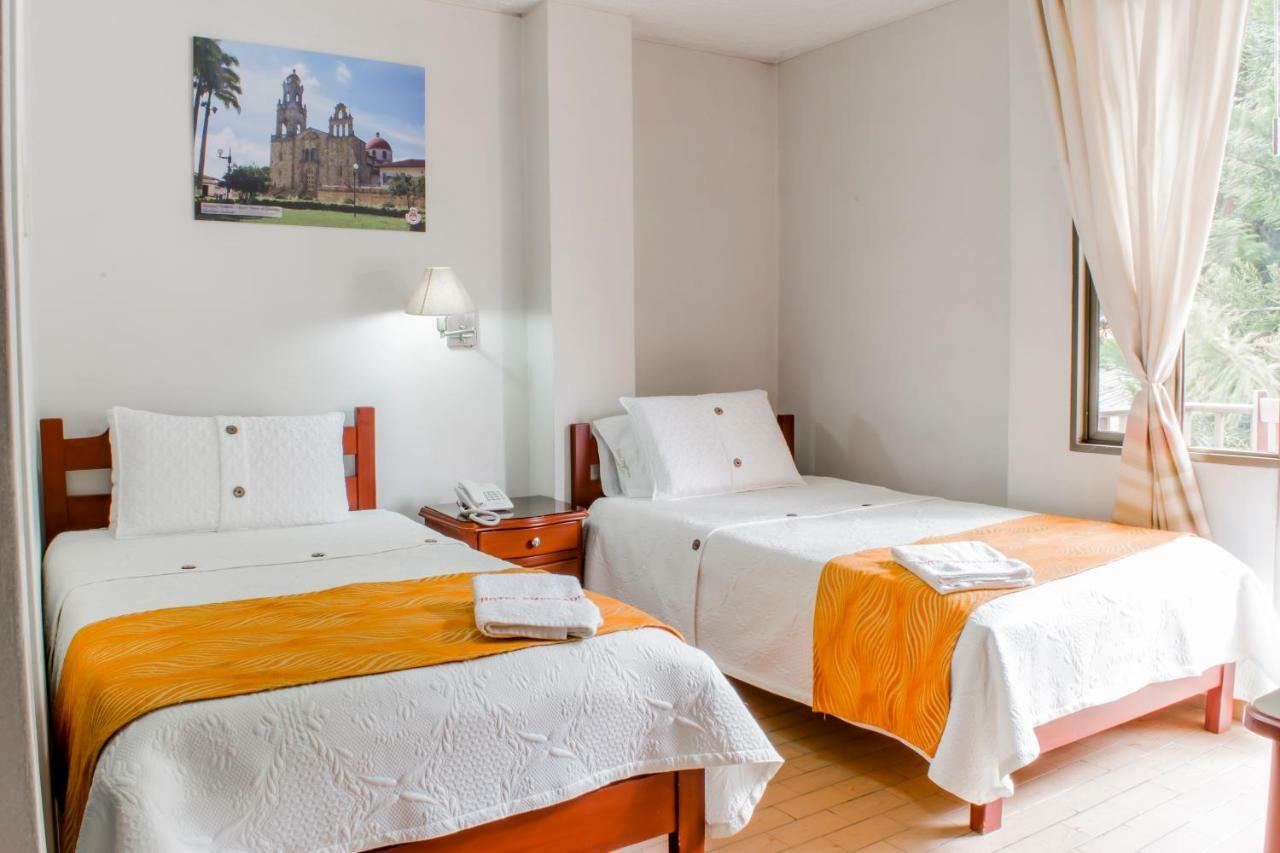 Hotel Emperador Barbosa  Pokój zdjęcie
